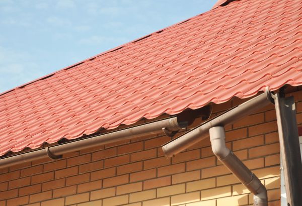 Loose Gutter Repair in Chester